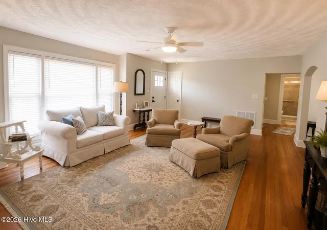 Photo 4 of Single family home for sale at 913 N Colony Ave, Ahoskie, NC 27910 | MLS# 100600387 | Listing updated on 2026-09-23