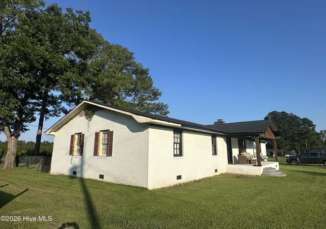 Photo 2 of Single family home for sale at 2182 Crusoe Is Rd, Whiteville, NC 28472 | MLS# 100600953 | Listing updated on 2026-09-20