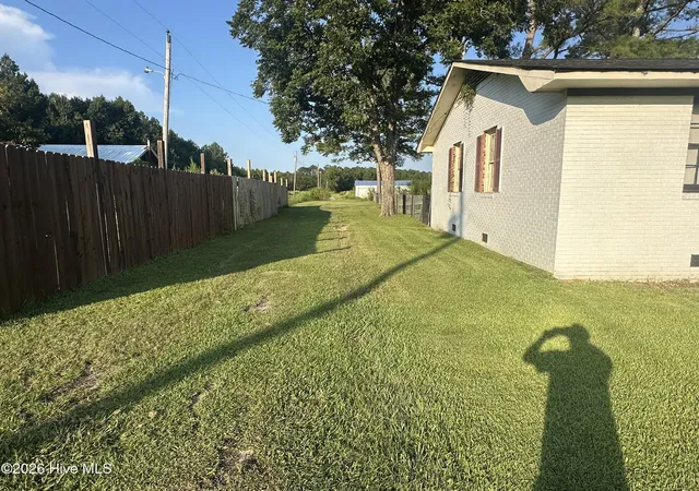 Photo 3 of Single family home for sale at 2182 Crusoe Is Rd, Whiteville, NC 28472 | MLS# 100600953 | Listing updated on 2026-09-20