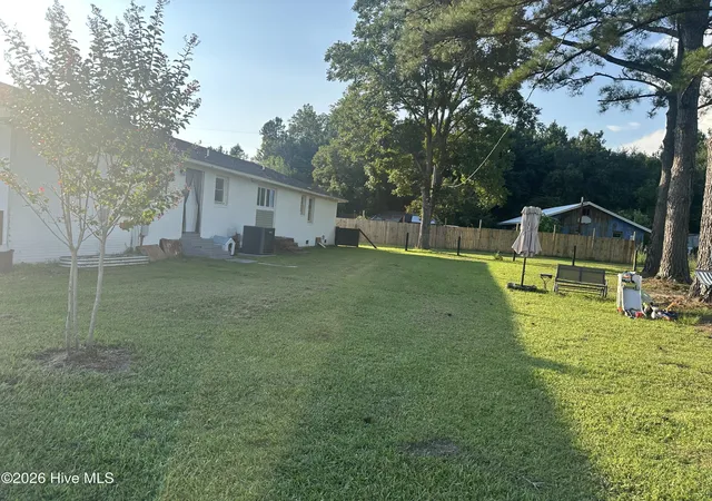 Photo 4 of Single family home for sale at 2182 Crusoe Is Rd, Whiteville, NC 28472 | MLS# 100600953 | Listing updated on 2026-09-20