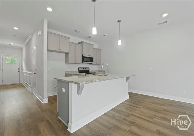 Photo 3 of Townhouse for sale at 154 Stone Crab Cir, Bloomingdale, GA 31302 | MLS# SA364593 | Listing updated on 2026-09-15