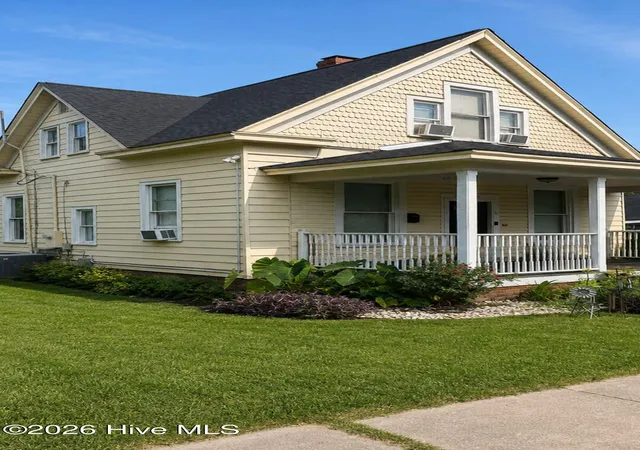 Photo 1 of Single family home for sale at 307 S Mitchell St, Fairmont, NC 28340 | MLS# 100601091 | Listing updated on 2026-09-20