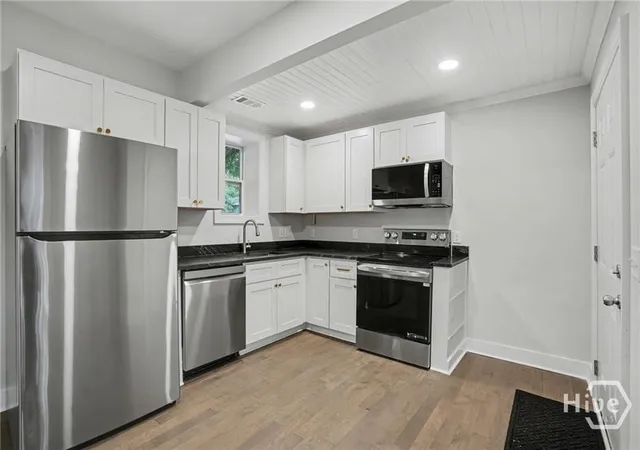 Photo 3 of Single family home for sale at 121 W 61st Street, Savannah, GA 31405 | MLS# SA362640 | Listing updated on 2026-09-17