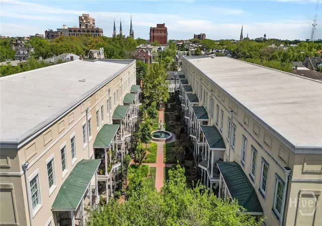 Listing Photo 1 - Condo for sale in building located at 318 W Jones St, Savannah, GA 31401