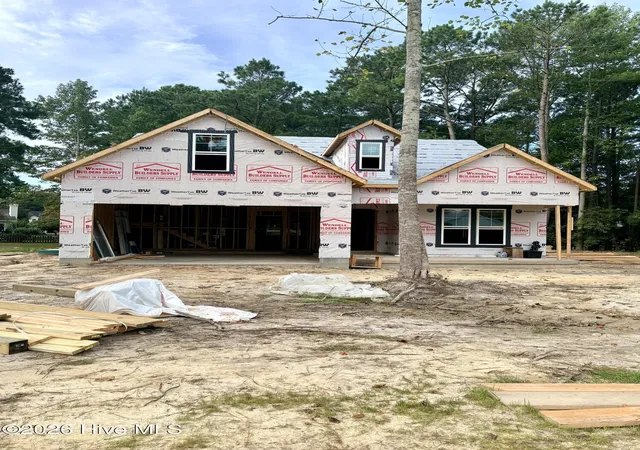 Photo 3 of Single family home for sale at 109 Line Boat Ln, Swansboro, NC 28584 | MLS# 100590951 | Listing updated on 2026-09-14