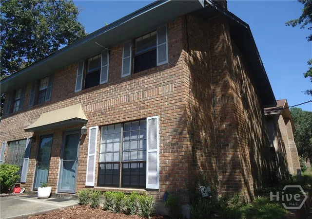 Photo 2 of Townhouse for sale at 2220 E Victory Dr #17, Savannah, GA 31404 | MLS# SA366189 | Listing updated on 2026-10-12
