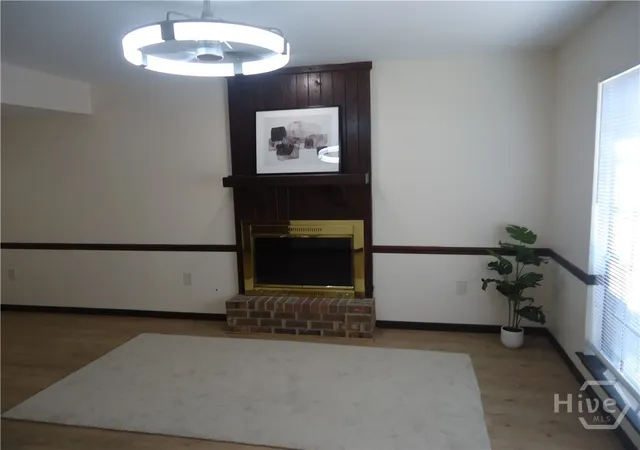 Photo 3 of Townhouse for sale at 2220 E Victory Dr #17, Savannah, GA 31404 | MLS# SA366189 | Listing updated on 2026-10-12