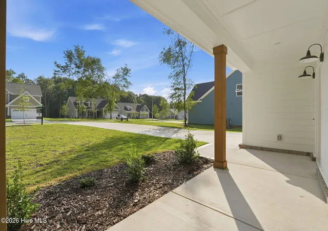 Photo 4 of Single family home for sale at 220 Telluride Ct, Aberdeen, NC 28315 | MLS# 100602226 | Listing updated on 2026-09-09