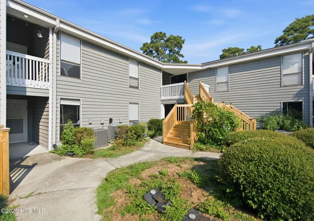 Photo 3 of Condo for sale at 728 Azalea Dr #423, Hampstead, NC 28443 | MLS# 100602736 | Listing updated on 2026-09-10