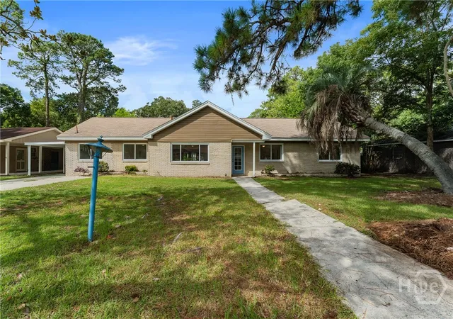Photo 1 of Single family home for sale at 205 Dyches Dr, Savannah, GA 31406 | MLS# SA364325 | Listing updated on 2026-09-12