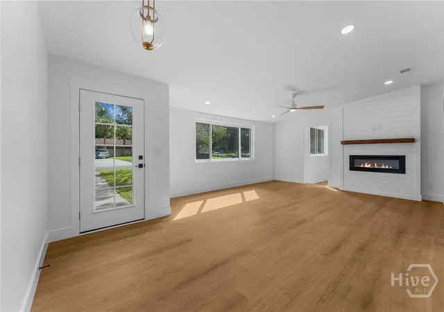 Photo 3 of Single family home for sale at 205 Dyches Dr, Savannah, GA 31406 | MLS# SA364325 | Listing updated on 2026-09-12