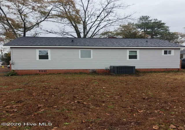 Photo 3 of Single family home for sale at 601 Jefferson Dr, Augusta, GA 30909 | MLS# 100603468 | Listing updated on 2026-09-14