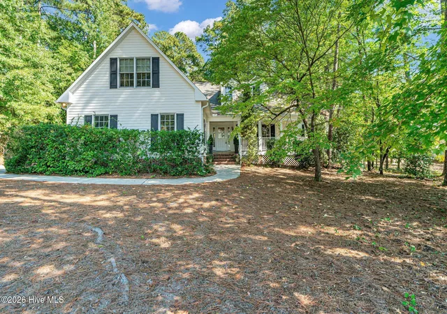 Photo 1 of Single family home for sale at 505 Elk Rd, Southern Pines, NC 28387 | MLS# 100608989 | Listing updated on 2026-10-19