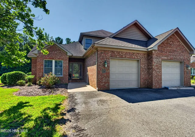 Townhouse for sale at 136 Golf Clb Dr #A, Elizabeth City, NC 27909 | MLS# 100594827