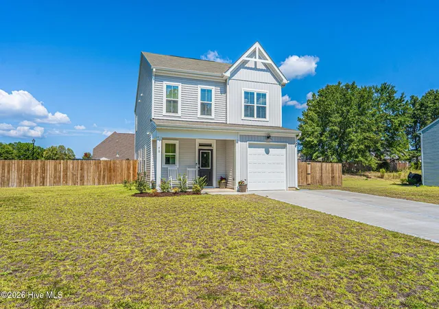 Photo 2 of Single family home for sale at 70 Walkabout Dr, Aberdeen, NC 28315 | MLS# 100605778 | Listing updated on 2026-10-19