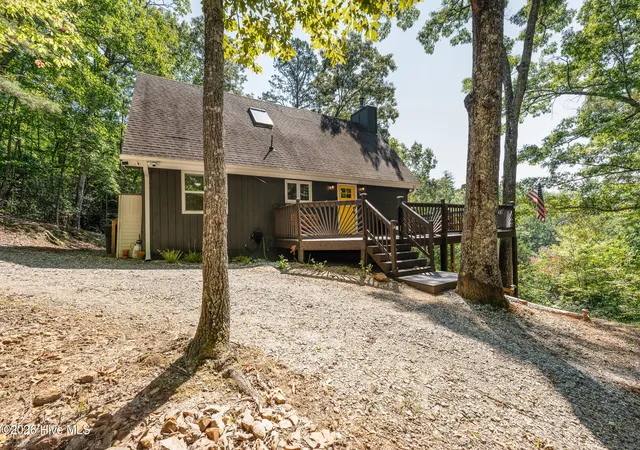 Photo 2 of Single family home for sale at 100 Stephens Ln, Murphy, NC 28906 | MLS# 100602322 | Listing updated on 2026-09-09