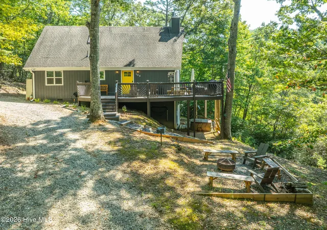 Photo 3 of Single family home for sale at 100 Stephens Ln, Murphy, NC 28906 | MLS# 100602322 | Listing updated on 2026-09-09