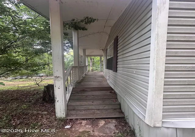 Photo 3 of Manufactured home for sale at 578 Shady Grv Ln, Hayesville, NC 28904 | MLS# 100601630 | Listing updated on 2026-09-30