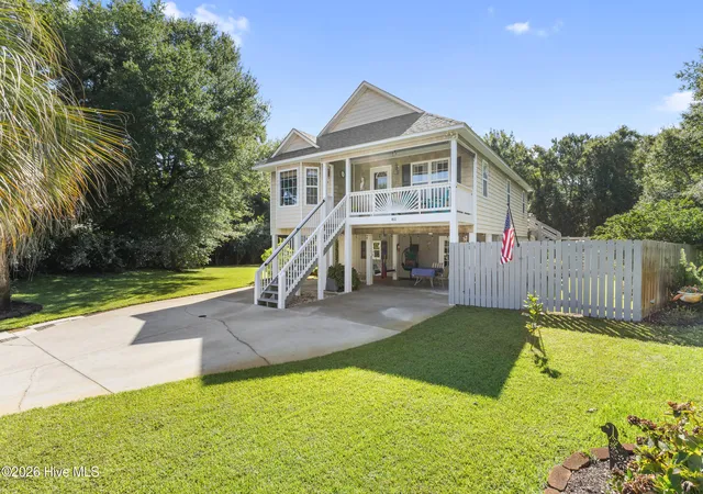 Photo 1 of Single family home for sale at 401 Donzi Ct, Carolina Beach, NC 28428 | MLS# 100602728 | Listing updated on 2026-09-20