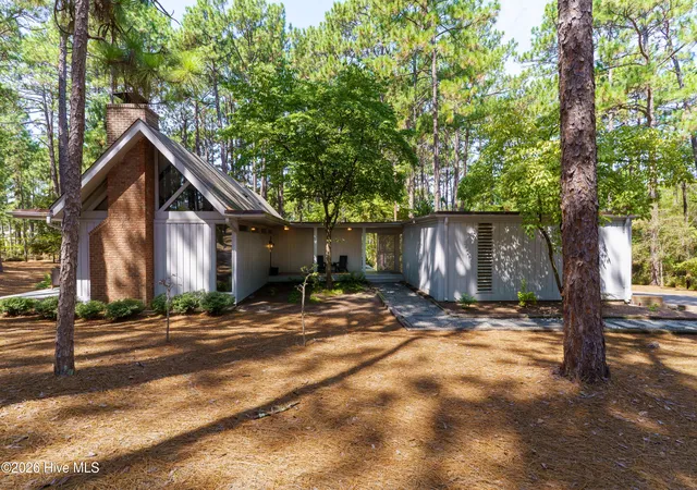 Photo 1 of Single family home for sale at 20 Pine Valley Cir, Pinehurst, NC 28374 | MLS# 100600184 | Listing updated on 2026-09-11