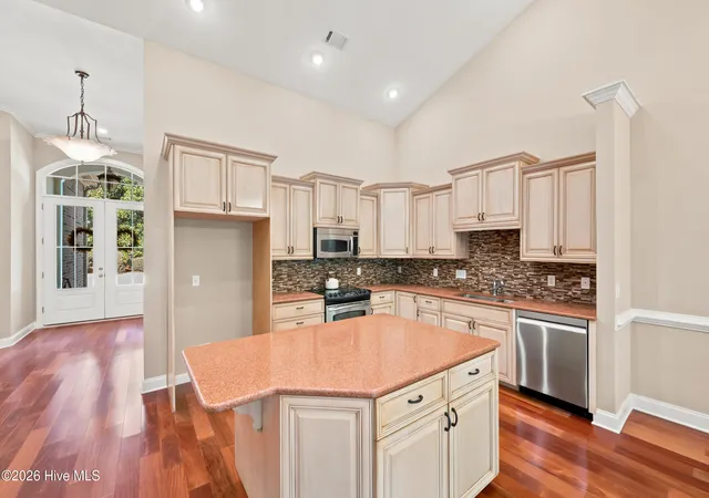 Photo 3 of Townhouse for sale at 194 Bellewood Dr, Aiken, SC 29803 | MLS# 100602331 | Listing updated on 2026-09-09