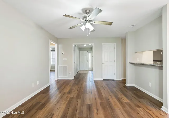 Listing Photo 4 - Condo for sale in building located at 709 Summertime Ln, Wilmington, NC 28405 - Unit #C