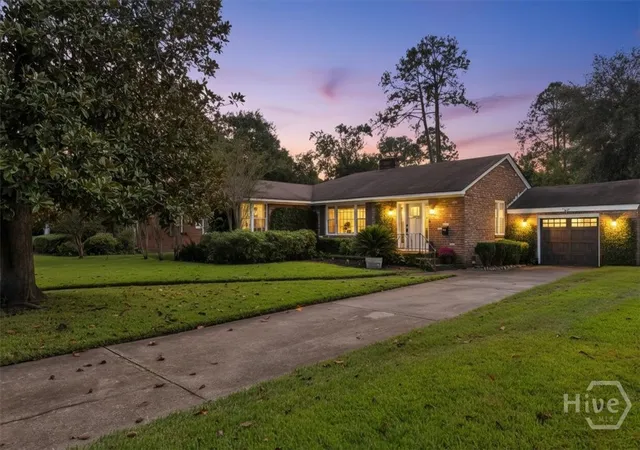 Photo 2 of Single family home for sale at 223 E 64th Street, Savannah, GA 31405 | MLS# SA363541 | Listing updated on 2026-09-12