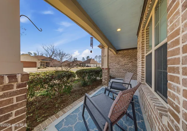 Photo 4 of Townhouse for sale at 653 Jenoa Loop, Castle Hayne, NC 28429 | MLS# 100602842 | Listing updated on 2026-09-19