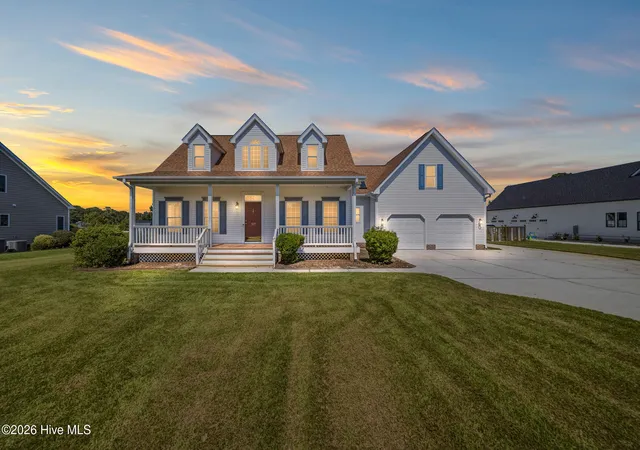 Photo 1 of Single family home for sale at 117 Middle Point Rd, Hampstead, NC 28443 | MLS# 100600998 | Listing updated on 2026-09-11