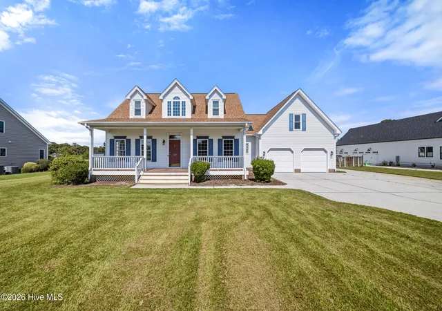 Photo 2 of Single family home for sale at 117 Middle Point Rd, Hampstead, NC 28443 | MLS# 100600998 | Listing updated on 2026-09-11