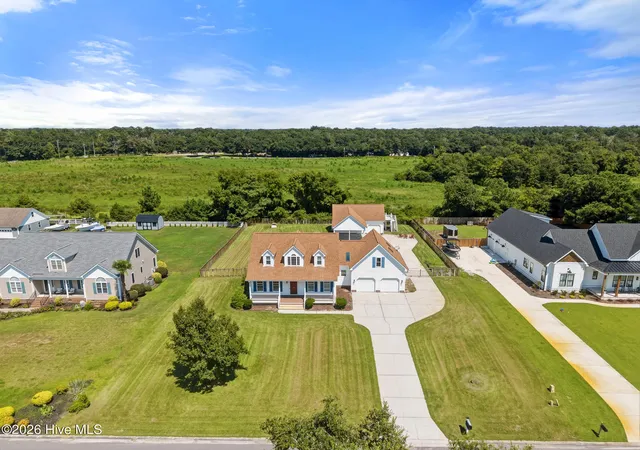 Photo 4 of Single family home for sale at 117 Middle Point Rd, Hampstead, NC 28443 | MLS# 100600998 | Listing updated on 2026-09-11