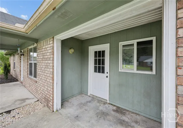 Photo 3 of Single family home for sale at 1027 Barley Dr, Hinesville, GA 31313 | MLS# SA362355 | Listing updated on 2026-09-17