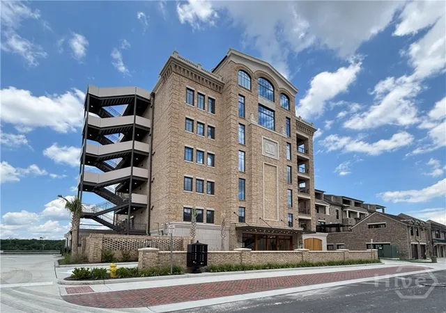 Listing Photo 1 - Condo for sale in building located at 440 Geo Meyer Ave, Savannah, GA 31401 - Unit #4