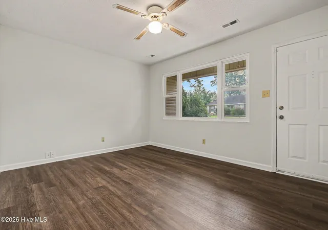 Photo 3 of Single family home for sale at 105 Lake Hurst Dr, Dudley, NC 28333 | MLS# 100603402 | Listing updated on 2026-09-14