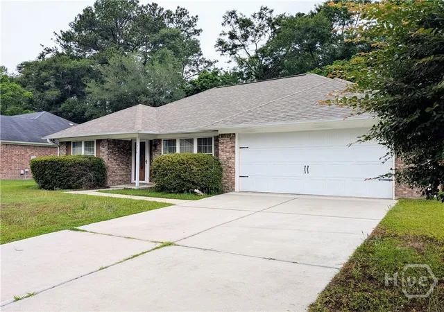 Photo 2 of Single family home for sale at 239 Bordeaux Ln, Savannah, GA 31419 | MLS# SA355172 | Listing updated on 2026-09-12