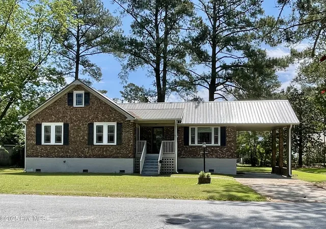 Single family home for sale at 442 Lamont St, Belhaven, NC 27810 | MLS# 100506295