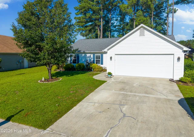 Photo 2 of Single family home for sale at 1009 Winterberry Cir, Leland, NC 28451 | MLS# 100602320 | Listing updated on 2026-09-16