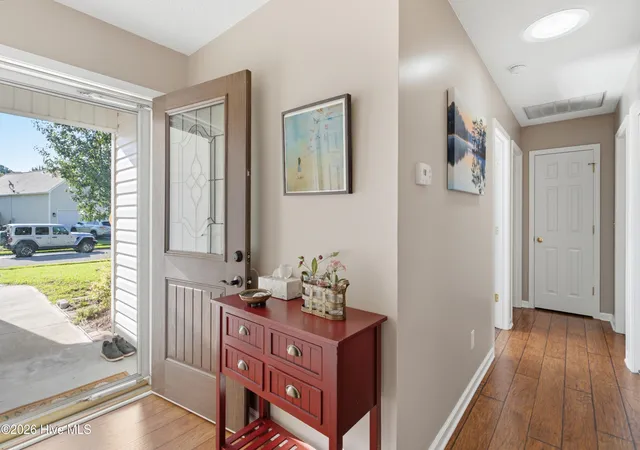 Photo 4 of Single family home for sale at 1009 Winterberry Cir, Leland, NC 28451 | MLS# 100602320 | Listing updated on 2026-09-16