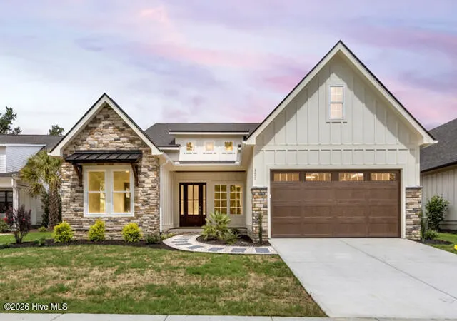 Single family home for sale at 321 Preservation Point Ave, Wilmington, NC 28401 | MLS# 100600493 | Listing updated on 2026-09-07
