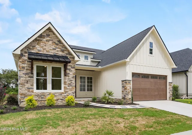 Photo 1 of Single family home for sale at 321 Preservation Point Ave, Wilmington, NC 28401 | MLS# 100600493 | Listing updated on 2026-09-07