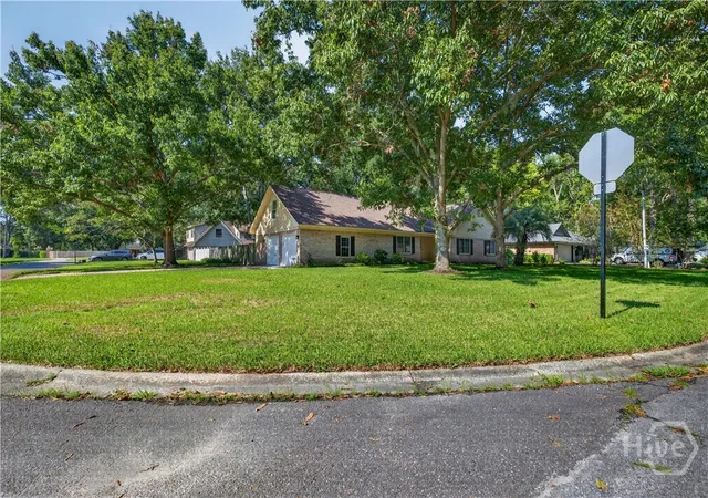 Photo 1 of Single family home for sale at 297 Boyd Dr, Richmond Hill, GA 31324 | MLS# SA364571 | Listing updated on 2026-09-15
