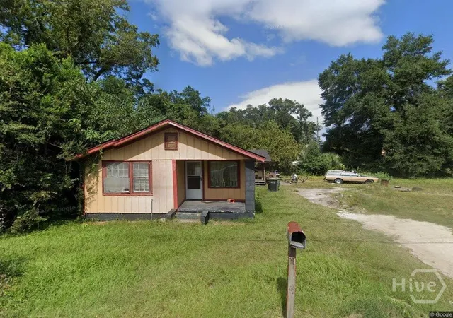 Single family home for sale at 628 Staley Ave, Savannah, GA 31405 | MLS# SA363469