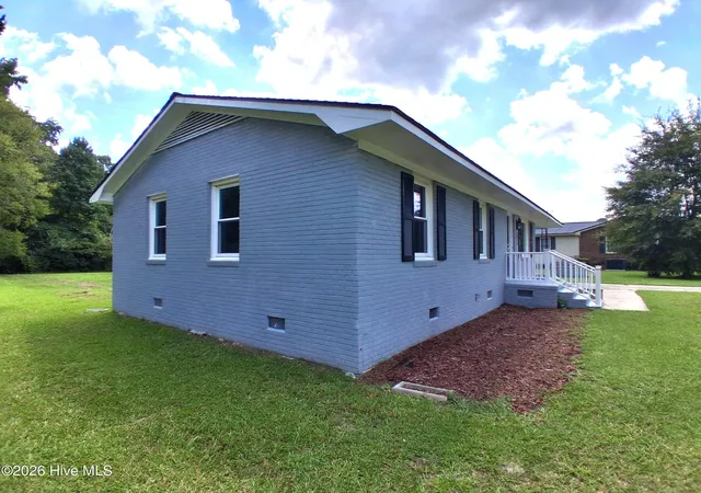 Photo 3 of Single family home for sale at 2427 Bonnie Best Rd, Williamston, NC 27892 | MLS# 100601649 | Listing updated on 2026-09-08