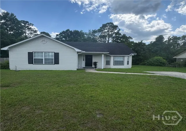 Photo 1 of Single family home for sale at 612 Trevor St, Hinesville, GA 31313 | MLS# SA355761 | Listing updated on 2026-09-09