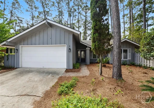 Photo 1 of Single family home for sale at 82 Village Green Cir, Savannah, GA 31411 | MLS# SA365769 | Listing updated on 2026-10-08