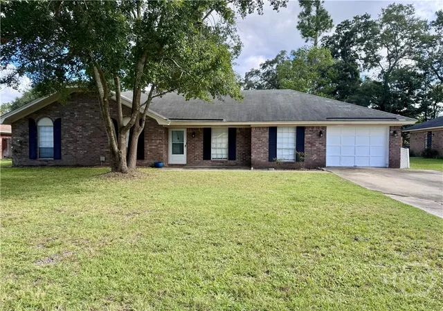 Photo 2 of Single family home for sale at 916 Mill Dr, Savannah, GA 31419 | MLS# SA362786 | Listing updated on 2026-09-13
