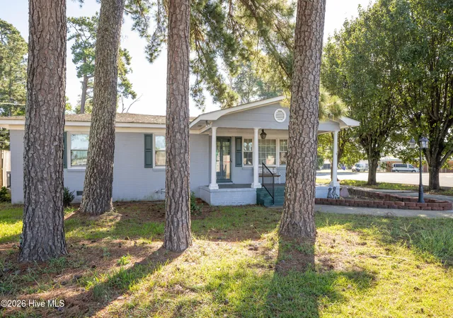 Photo 2 of Single family home for sale at 502 Raleigh Rd, Clinton, NC 28328 | MLS# 100602419 | Listing updated on 2026-09-09