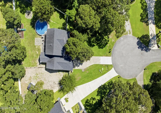Photo 3 of Single family home for sale at 120 Ferret Run Ln, New Bern, NC 28562 | MLS# 100598141 | Listing updated on 2026-09-20