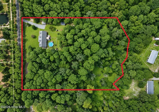 Photo 2 of Single family home for sale at 217 E Bear Branch Dr, Currie, NC 28435 | MLS# 100601790 | Listing updated on 2026-09-24