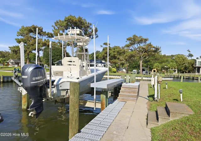 Photo 3 of Single family home for sale at 104 Sea Tr Ln, Newport, NC 28570 | MLS# 100601281 | Listing updated on 2026-09-30
